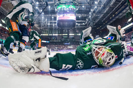 Färjestads målvakt Markus Svensson