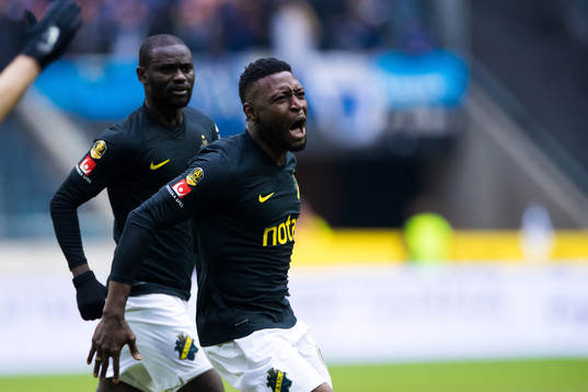 s Chinedu Ogbuke Obasi jublar