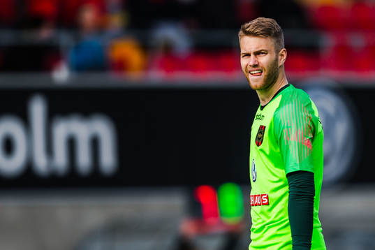 Brommapojkarnas målvakt Rasmus Emanuelsson