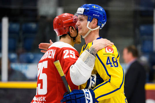 Viktor Svedberg of Sweden and Oliver Lauridsen of Denmark