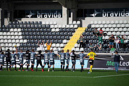Brages spelare tackar supportrarna
