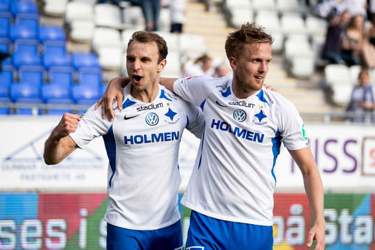IFK Norrköpings Kasper Larsen och Lars Krogh Gerson jublar