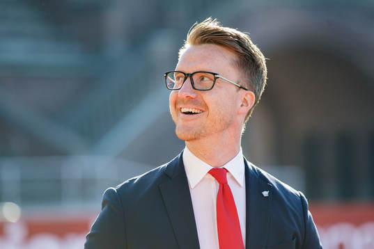 Linköpings tränare Olof Unogård ser glad ut