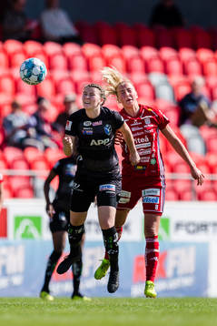 Växjös Frida Boriero och Piteås Julia Karlenäs