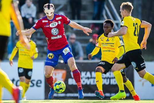 Östers Dragan Kapcevic mot Frejs Abdul Halik Hudu och Kim
