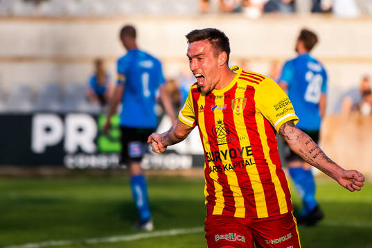 Syrianskas Matias Cahais jublar efter 2-2