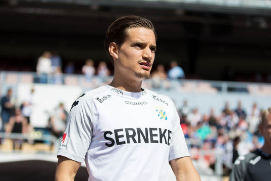 IFK Göteborgs Amin Affane innan fotbollsmatchen i