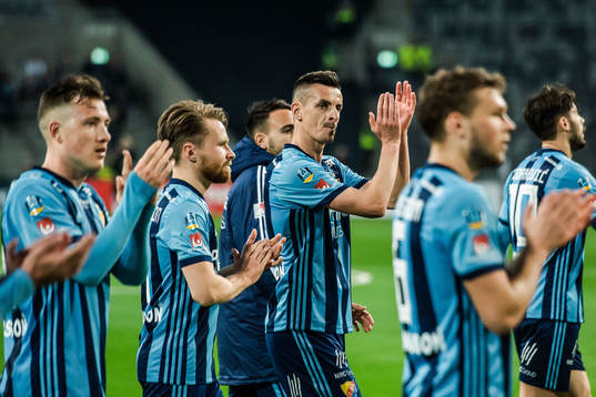 Djurgårdens Haris Radetinac tackar publiken