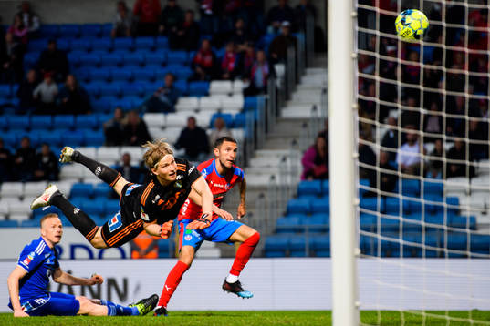 Helsingborgs David Boysen gör 1-1 bakom Sundsvalls