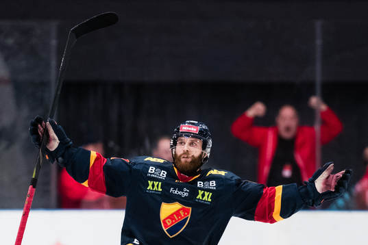 Djurgårdens Mattias Guter jublar