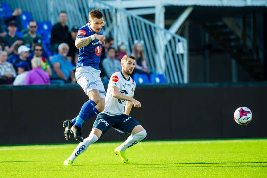 Erik Tønne of Ranheim and Zymer Bytyqi of Viking