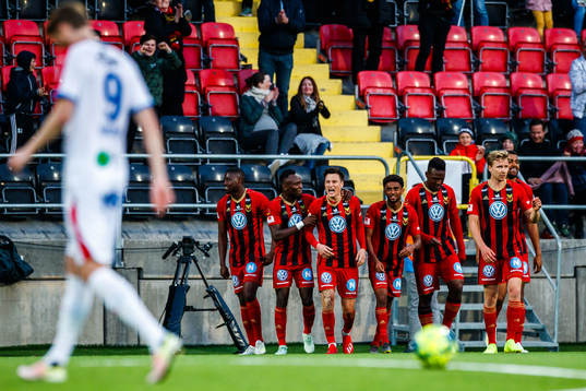 Östersunds Jamie Hopcutt jublar efter 3-0