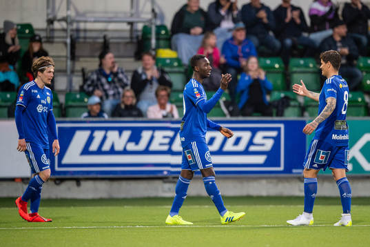Sundsvalls Peter Wilson jublar efter 3-1