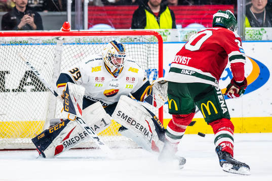 Djurgårdens målvakt Adam Reideborn och Frölundas Joel
