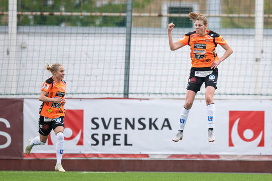 Kristianstads Amanda Edgren jublar