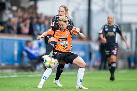Göteborgs Elin Rubensson och Kristianstads Mia Carlsson i