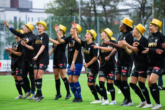 Göteborgs spelare jublar