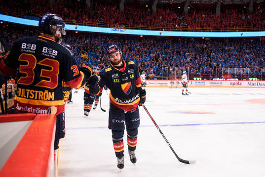 Djurgårdens Emil Bemström jublar