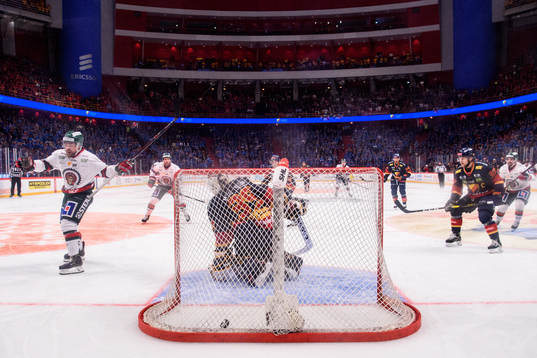 Frölundas Mats Rosseli Olsen jublar