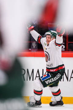 Frölundas Max Friberg jublar