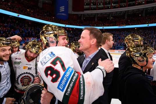 Frölundas målvakt Johan Gustafsson och tränare Roger