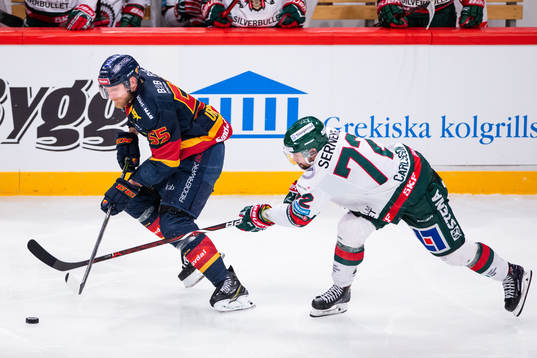 Djurgårdens Alexander Urbom och Frölundas Patrik Carlsson