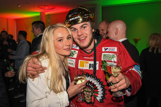 Samuel Fagemo med sällskap