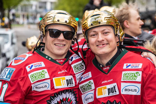 Ryan Lasch och Rhett Rakshani firar SM-guldet