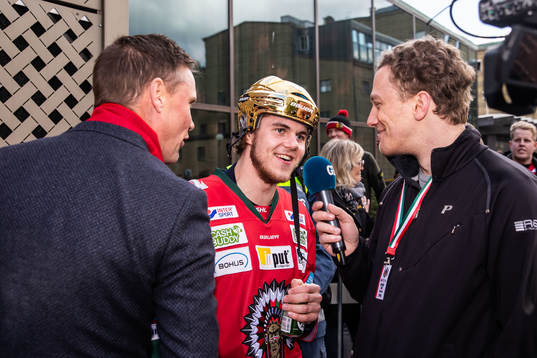 Tränare Roger Rönnberg och Samuel Fagemo