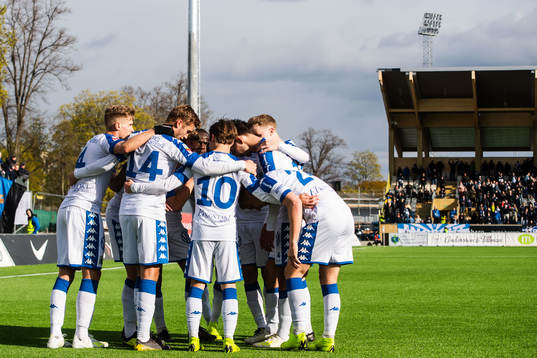 IFK Göteborgs Patrik Karlsson Lagemyr jublar med