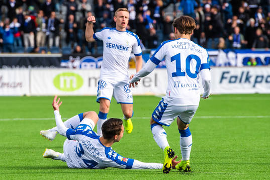 IFK Göteborgs Måns Saebbö jublar med Sebastian Ohlsson och Patrik Karlsson Lagemyr efter 2-2-