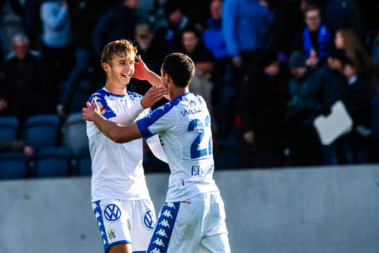  IFK Göteborgs Benjamin Nygren och Giorgi Kharaishvili jublar efter 2-4