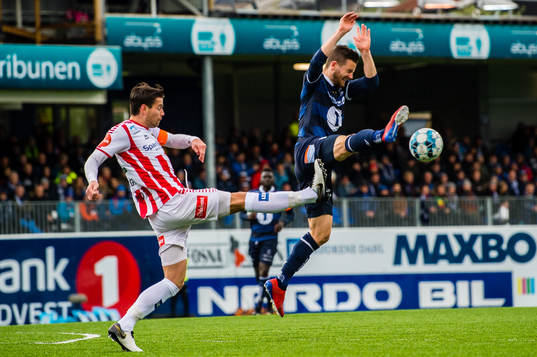 Simen Søraunet Wangberg of Tromsø and Bendik Bye of