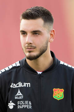 GAIS målvakt Marko Johansson vid line up