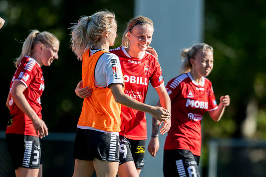 Limhamn Bunkeflos Hanna Elizabeth Terry och Amanda Kander