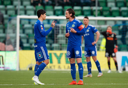 Sundsvalls David Batanero och Linus Hallenius samtalar