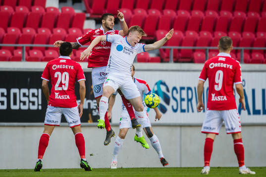 Kalmars Emaxwell Souza de Lima och Helsingborgs Andreas