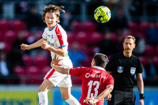 Helsingborgs Max Svensson och Kalmars Emin Nouri