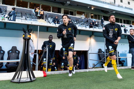 Elfsborgs spelare kommer in till uppvärmningen