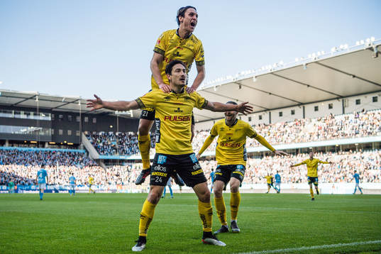 Elfsborgs Stefan Ishizaki jublar efter 1-1