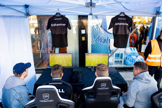 Malmö FFs e-sport spelare David Eidhammer och Zackarias
