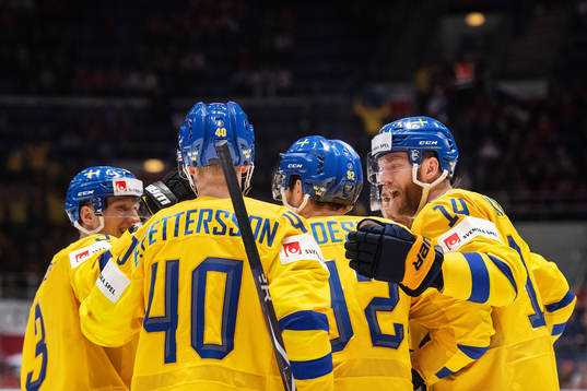 John Klingberg, Elias Pettersson, Gabriel Landeskog and