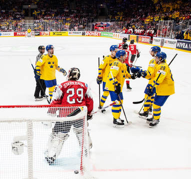 Erik Gustafsson, Elias Pettersson, Gabriel Landeskog,