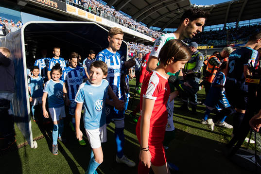 IFK Göteborgs Carl Starfelt och målvakt Giannis Anestis