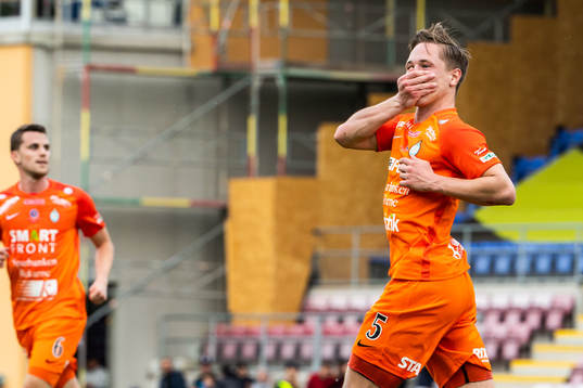 AFC Eskilstunas Gustav Jarl jublar efter 1-1