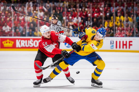 Christoph Bertschy of Switzerland and Adrian Kempe of Sweden