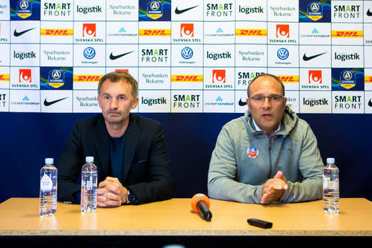 AFC Eskilstunas tränare Nemanja Miljanvoic och