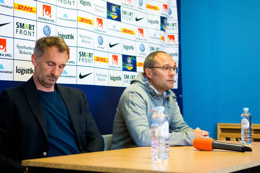 AFC Eskilstunas tränare Nemanja Miljanvoic och