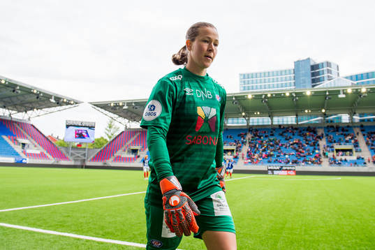 Goalkeeper Tinja Korpela of Vålerenga