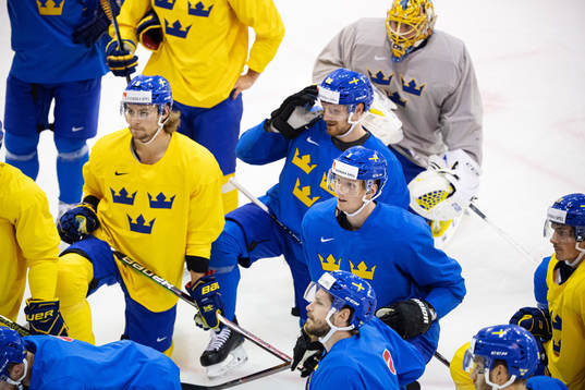 Adrian Kempe, Gabriel Landeskog and John Klingberg of